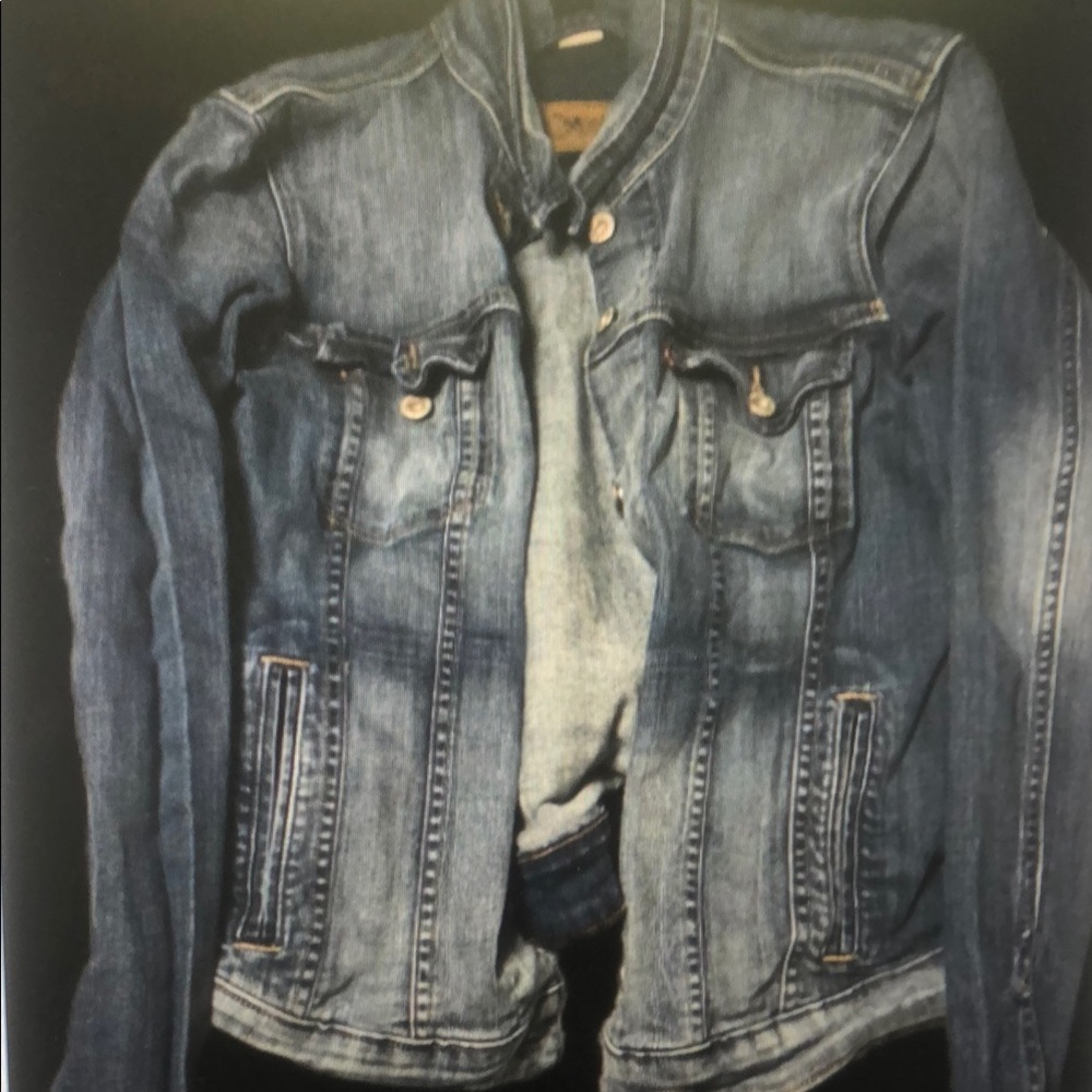 Classic Blue Denim Jacket - Faded Wash